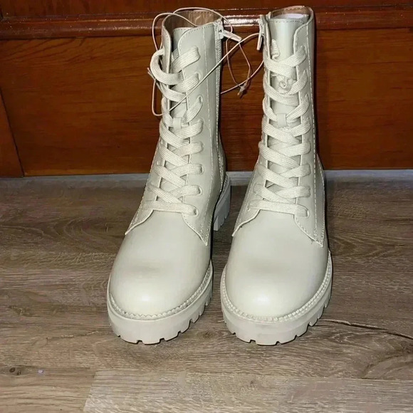 Target Platform Boots NEW - Picture 1 of 5